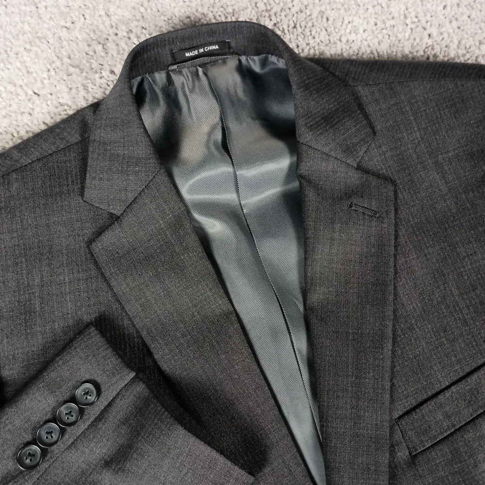 Claiborne 44R 42x30 Mens Suit Grey Herringbone Wool Blend Modern Fit Stretch